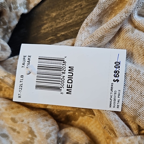 Olivaceous Reptile Print Lightweight Sweater - Picture 7 of 8